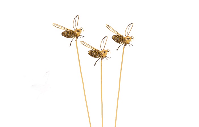 Bee Wire on Stick Medium